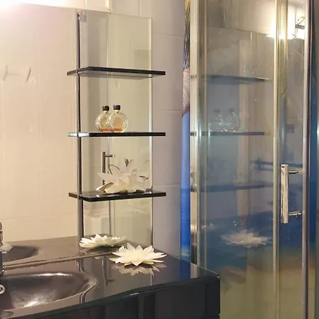 Дом отдыха Marina Nirvana Vue Sur L'eau