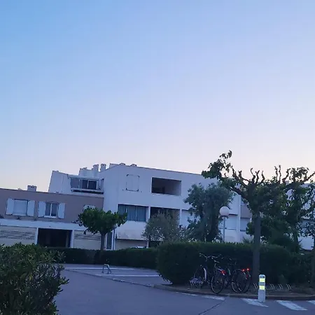 Marina Nirvana Vue Sur L'eau Holiday home *