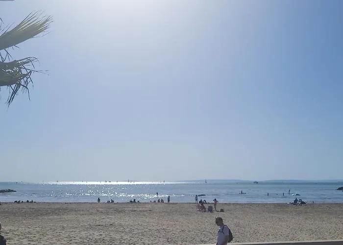 בית נופש Marina Nirvana Vue Sur L'eau *